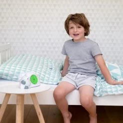 Duracell Zazu Kids Sam Das Schaf Pädagogischer Wecker Kinder - Schlaftrainer Kinder - Für Mädchen Und Jungen - Intelligentes Lernen Von Schlafen Und Aufwachen Mit LED Kinderwecker - Grau -Kinder Welt Verkauf 0680569805577 3