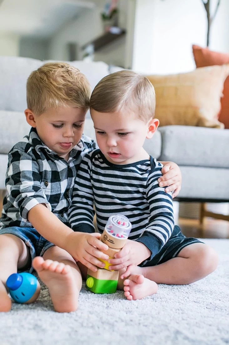 Baby Einstein By Hape E11886 - Vier Verrückte Bausteine, Mehrfarbig 8 Baby Einstein By Hape E11886 - Vier Verrückte Bausteine, Mehrfarbig – Bild 6