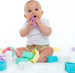 Dëna Silikon-Spielzeug – 2-teiliges Pastell-Set, Grün -Kinder Welt Verkauf dena silikon spielzeug 2 teiliges pastell set gruen 3