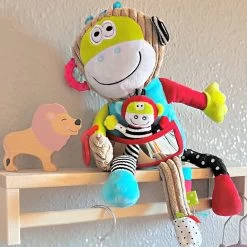 Dolce Classic Aktivitätsspielzeug Affe Charlie - 25 Cm 19 Dolce Classic Aktivitätsspielzeug Affe Charlie - 25 Cm -Kinder Welt Verkauf dolce toys play and learn monkey 1