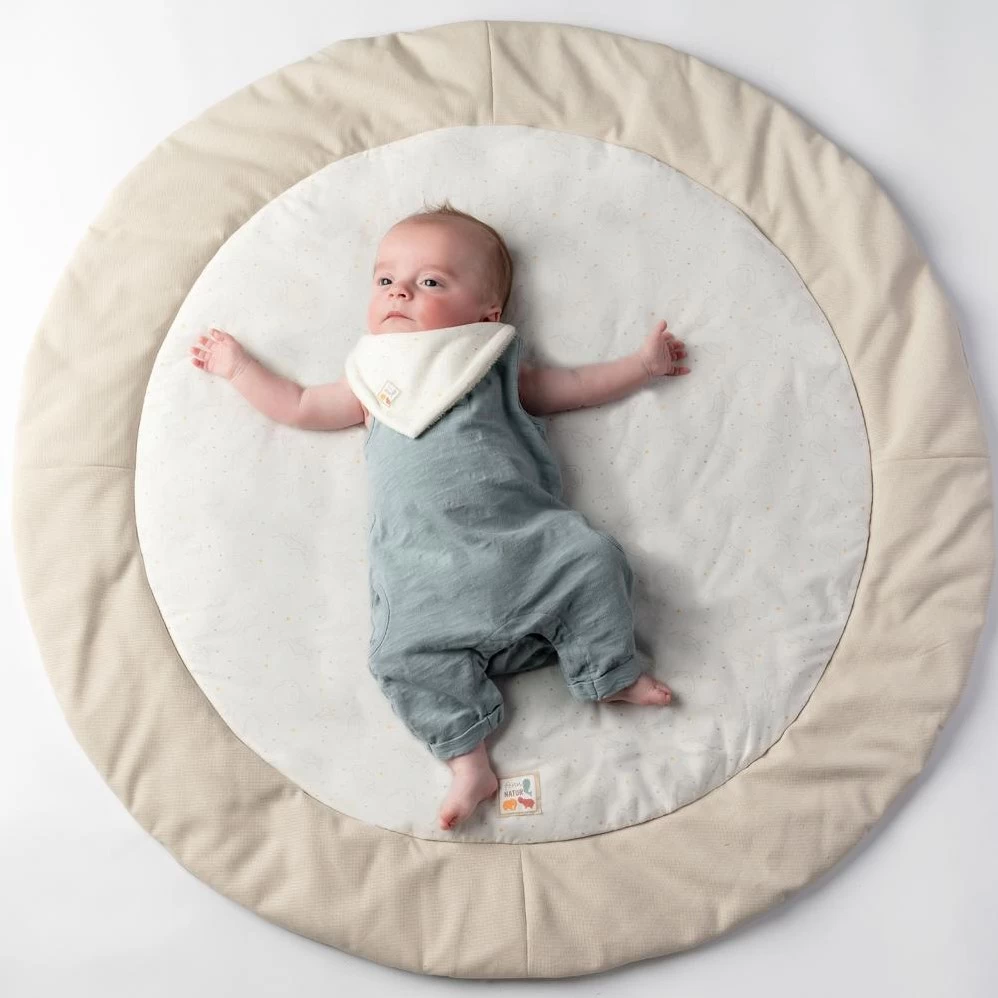 Fehn 056150 Krabbeldecke Elefant FehnNATUR – Kuschelige Babydecke Mit Kissen Aus 100% Bio-Baumwolle – Für Babys Und Kleinkinder Ab 0+ Monaten – Größe: Ø 95 Cm 4 Fehn 056150 Krabbeldecke Elefant FehnNATUR – Kuschelige Babydecke Mit Kissen Aus 100% Bio-Baumwolle – Für Babys Und Kleinkinder Ab 0+ Monaten – Größe: Ø 95 Cm – Bild 2