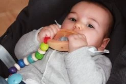 Grimm's - Rosenquarz Rassel -Kinder Welt Verkauf grimm apos s rosenquarz rassel 2