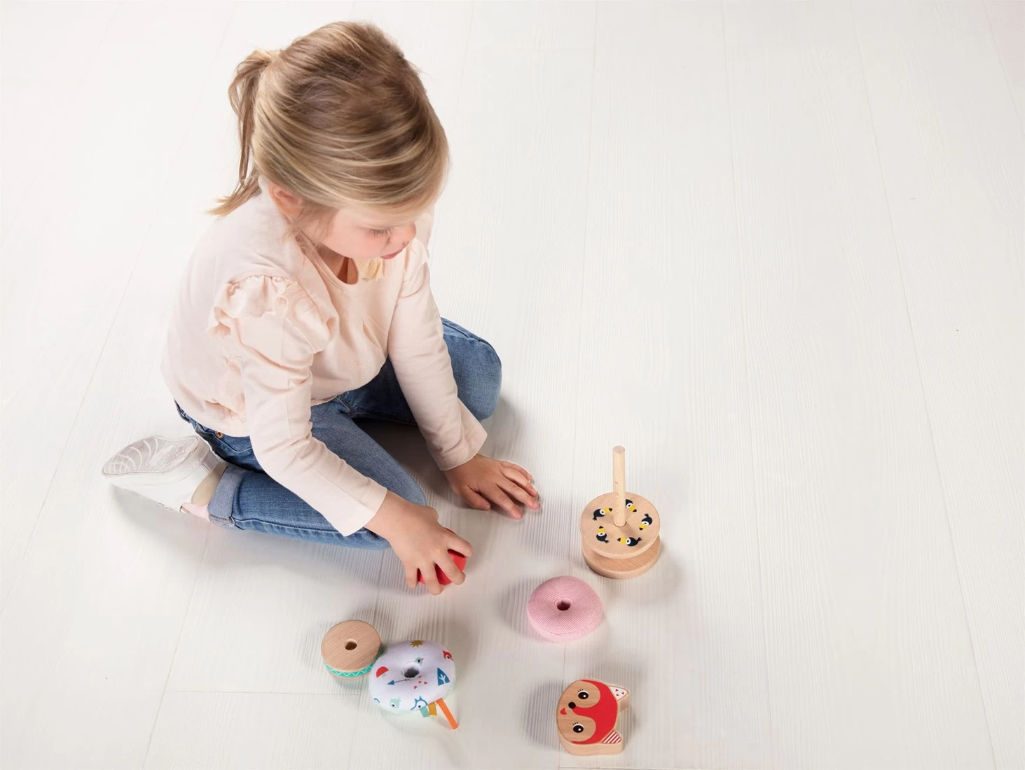 Lilliputiens ALICE - Stapelpyramide 5 Lilliputiens ALICE - Stapelpyramide – Bild 3