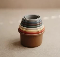 MUSHIE - STACKING CUP - Retro -Kinder Welt Verkauf mushie stacking cup retro 3
