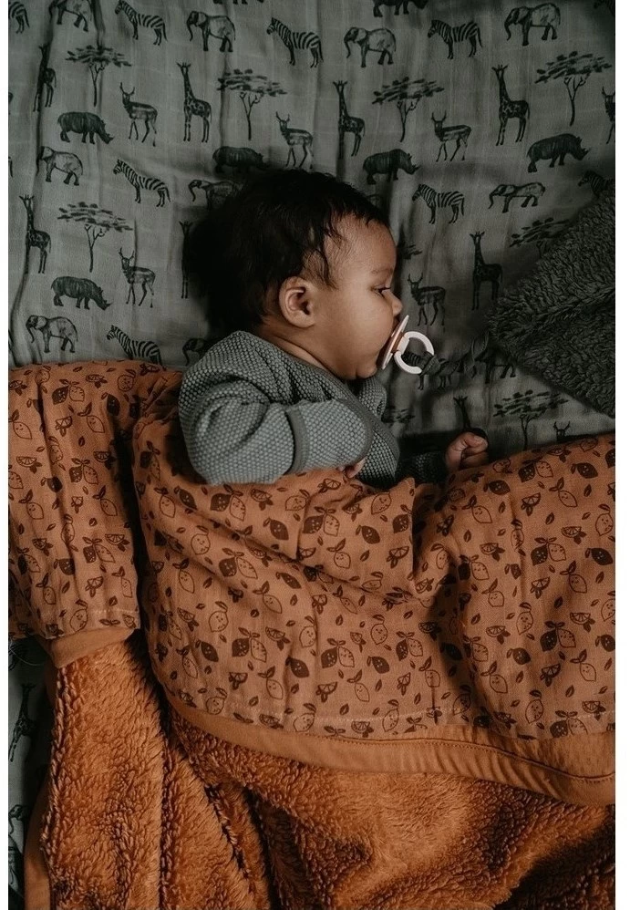 Snoozebaby Bio-Wickeltuch Safari Grau - 80x80 Cm 5 Snoozebaby Bio-Wickeltuch Safari Grau - 80x80 Cm – Bild 3