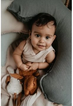 Snoozebaby Fütterungskissen Storm Grey - 75 X 20 X 15 Cm 7 Snoozebaby Fütterungskissen Storm Grey - 75 X 20 X 15 Cm -Kinder Welt Verkauf snoozebaby fuetterungskissen storm grey 75 x 20 x 15 cm 3