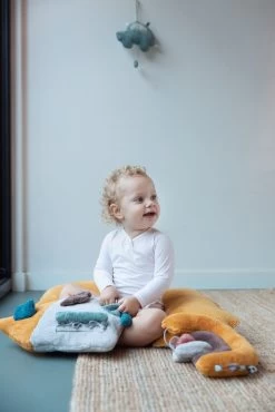 Snoozebaby Rainbow Puzzle Bumble -Kinder Welt Verkauf snoozebaby knuffel puzzel regenboog bumble