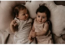 Snoozebaby Schlafanzug ärmellos TOG 1.0 Milky Rust - 9-24 Monate -Kinder Welt Verkauf snoozebaby schlafanzug aermellos tog 10 milky rust 9 24 monate 3