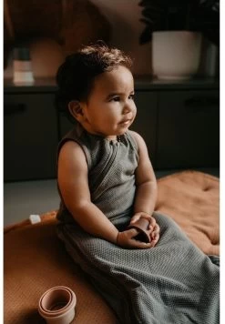 Snoozebaby Schlafanzug Sleeveless TOG 1.0 Sturm Grau - 3-9 Monate 7 Snoozebaby Schlafanzug Sleeveless TOG 1.0 Sturm Grau - 3-9 Monate -Kinder Welt Verkauf snoozebaby schlafanzug sleeveless tog 10 sturm grau 3 9 monate 3