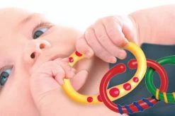 Tolo Classic Toy Geschenk-Set - 3 Stück -Kinder Welt Verkauf tolo classic cadeauset 3 delig rubberen schakels rammelaars 3